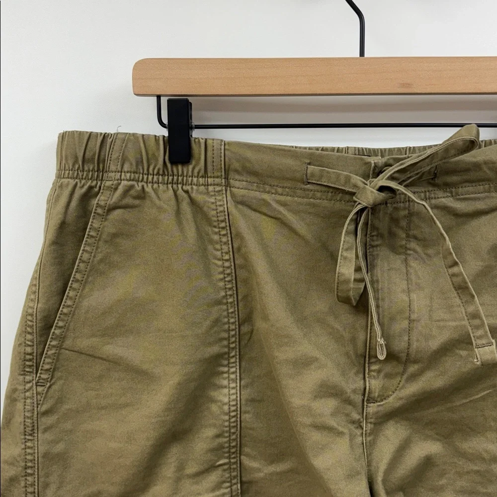Banana Republic High Rise Utility Relaxed Chino Shorts Olive Green XL - Picture 3 of 7